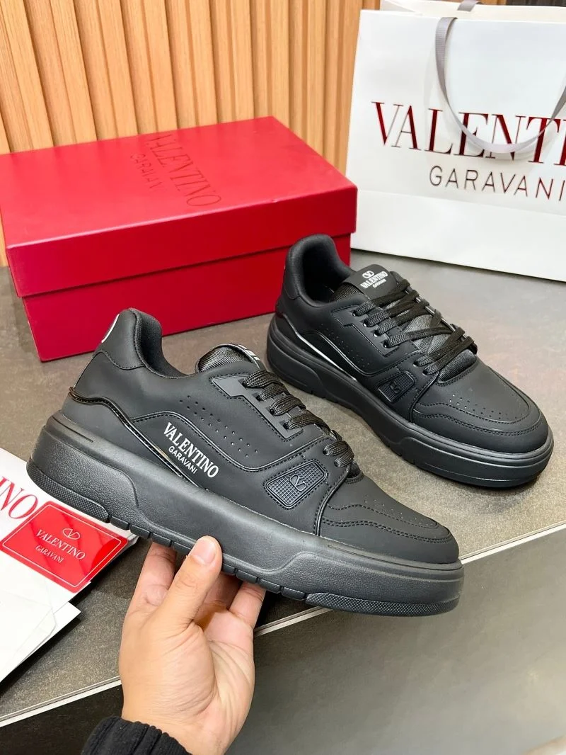 OdorResistant Valentino Low Shoes 35830