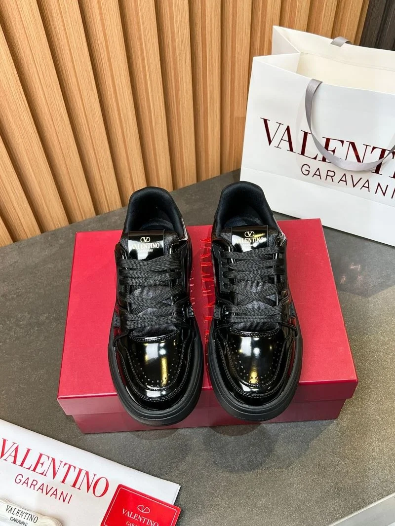 Valentino Low Shoes RelaxedFit 35827