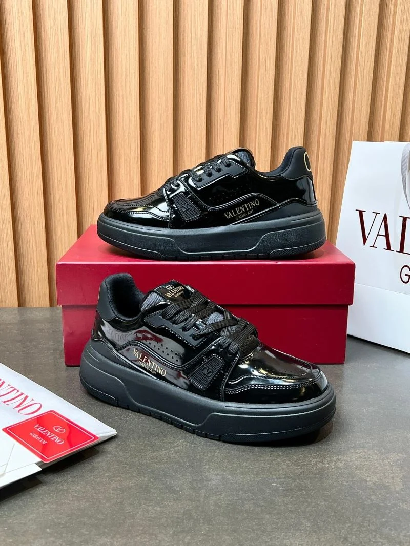 Valentino Low Shoes RelaxedFit 35827