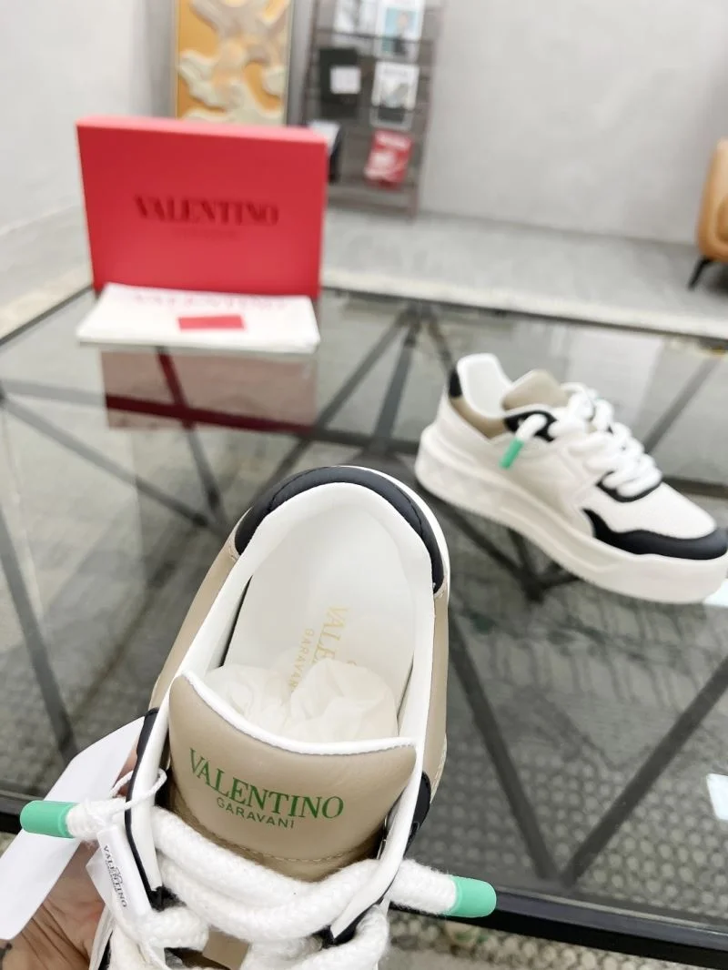 SoftTouch Valentino Low Shoes 35819