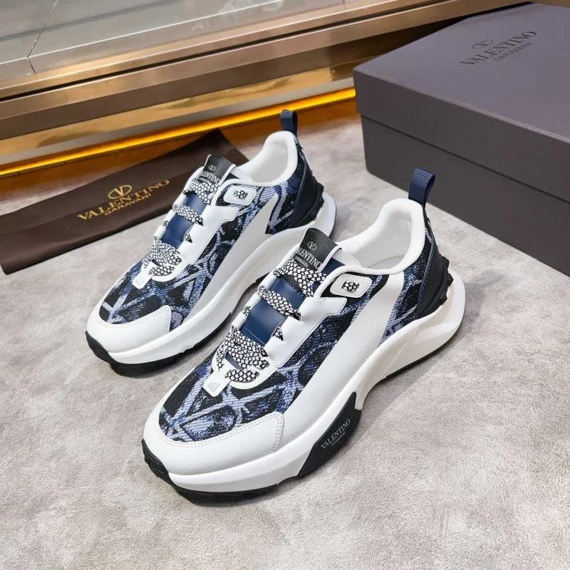 Valentino Low Shoes WaterResistant 35813