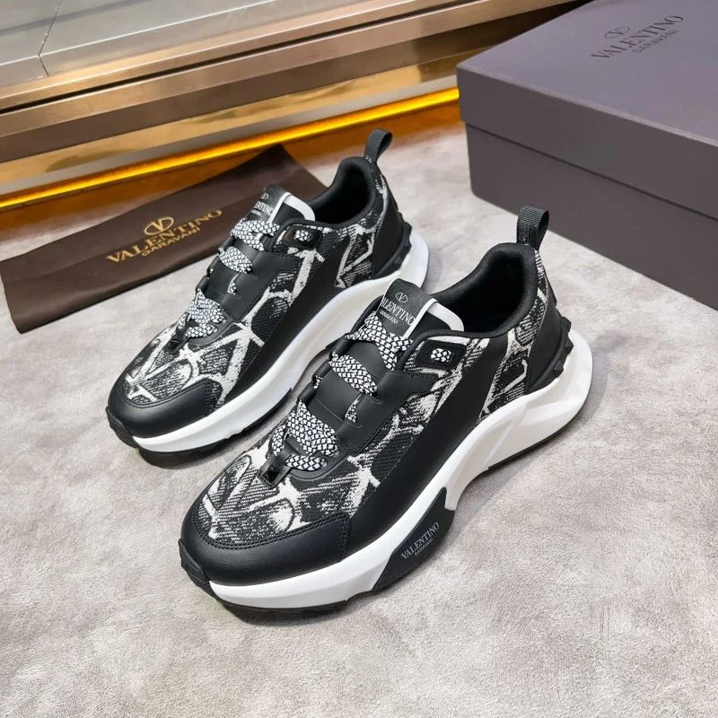 Valentino Low Shoes TimelessDesign 35820
