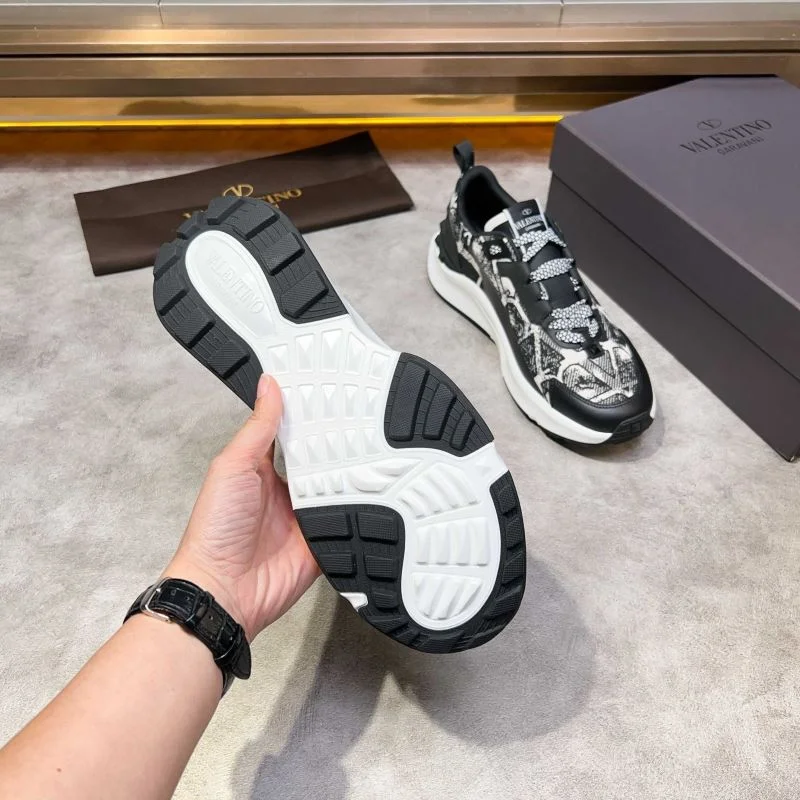 Valentino Low Shoes TimelessDesign 35820