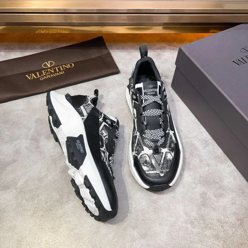 Valentino Low Shoes TimelessDesign 35820