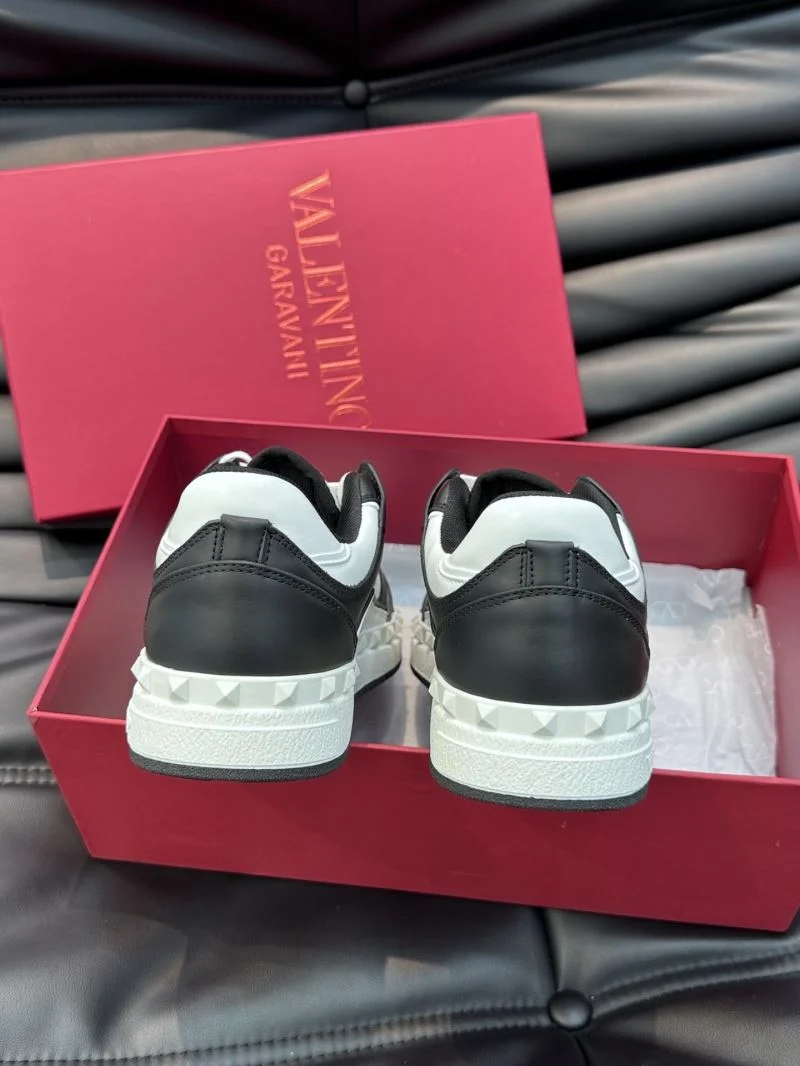 WaterResistant Valentino Low Shoes 35821