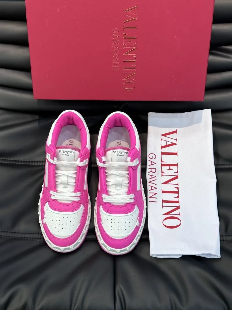 Fashionable Valentino Low Shoes 35817