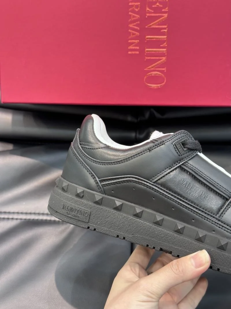 OdorResistant Valentino Low Shoes 35808