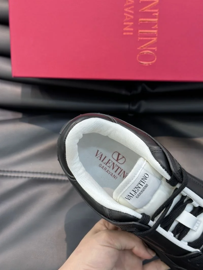 OdorResistant Valentino Low Shoes 35808