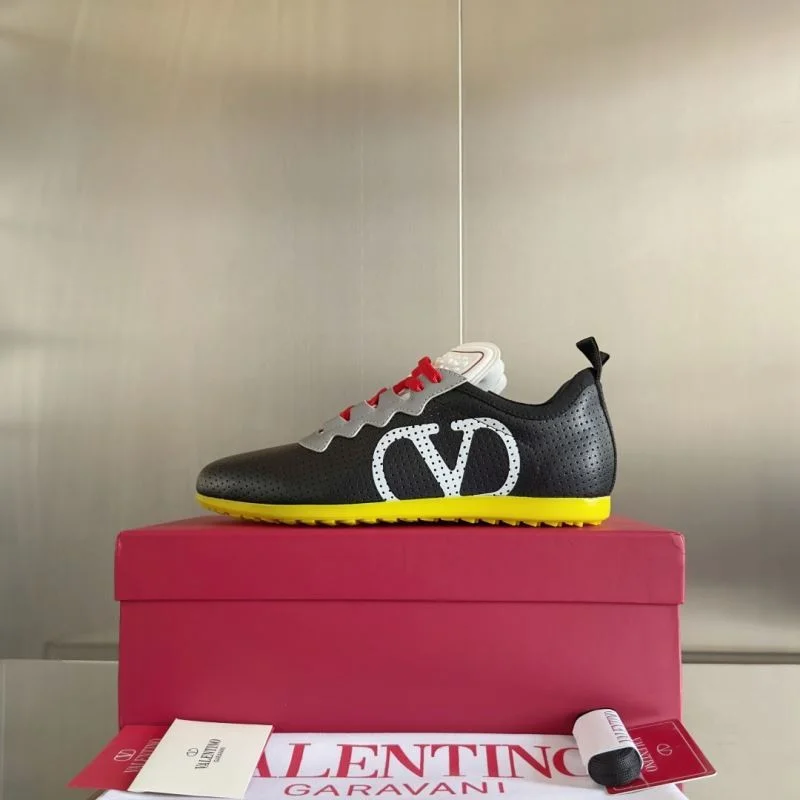 Flexible Valentino Low Shoes 36286
