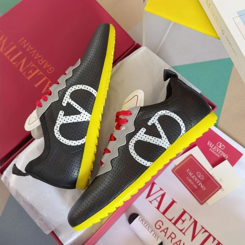 Flexible Valentino Low Shoes 36286
