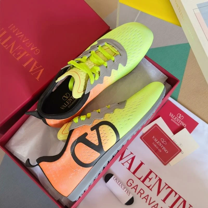 Neat Valentino Low Shoes 36281