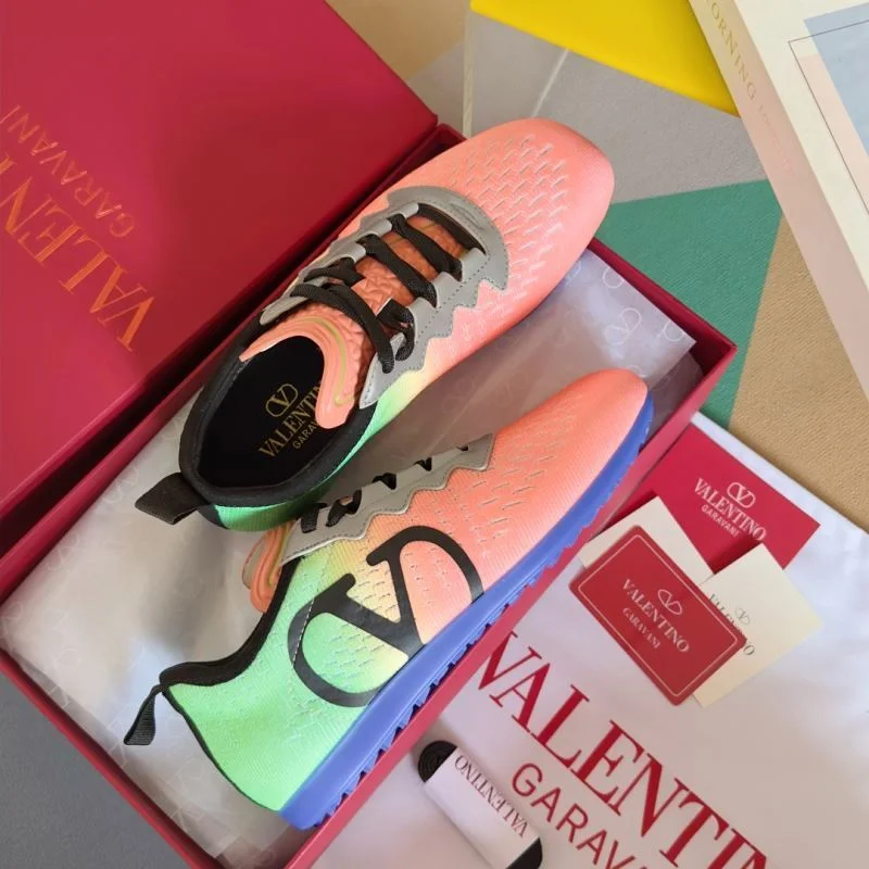 Valentino Low Shoes WellDesigned 36266