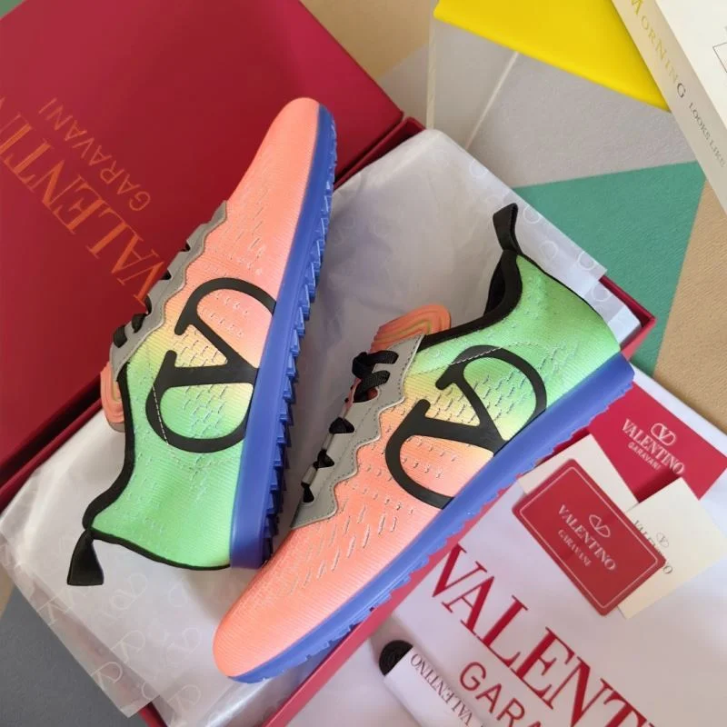 Valentino Low Shoes WellDesigned 36266