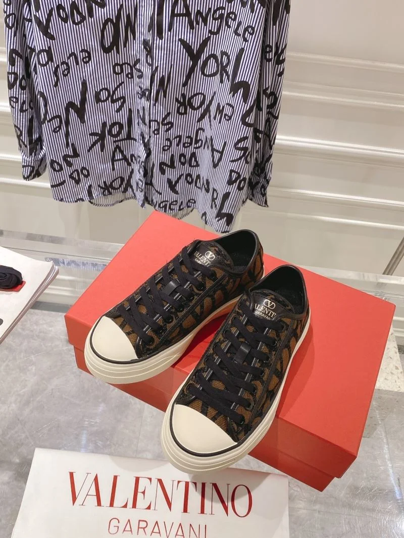 Valentino Low Shoes FashionForward 36278