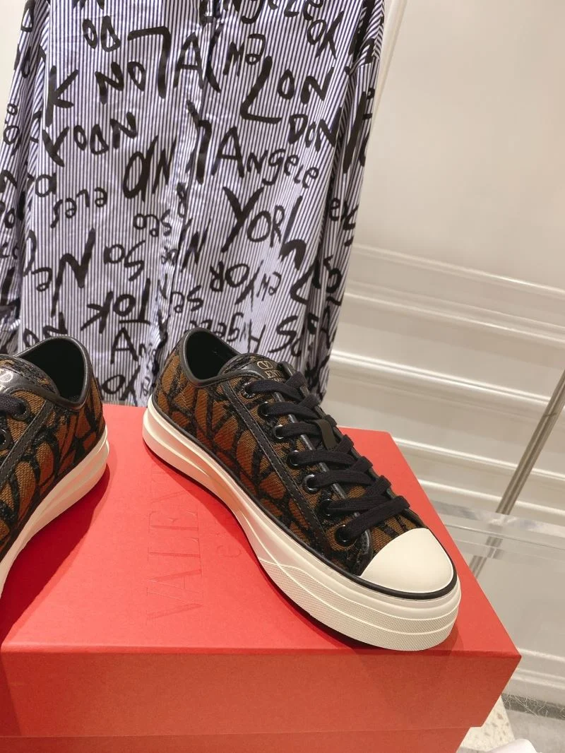 Valentino Low Shoes FashionForward 36278