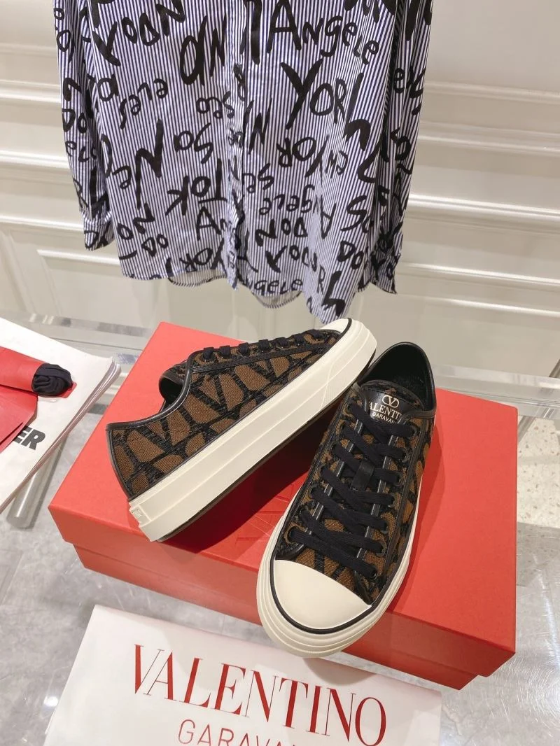 Valentino Low Shoes FashionForward 36278
