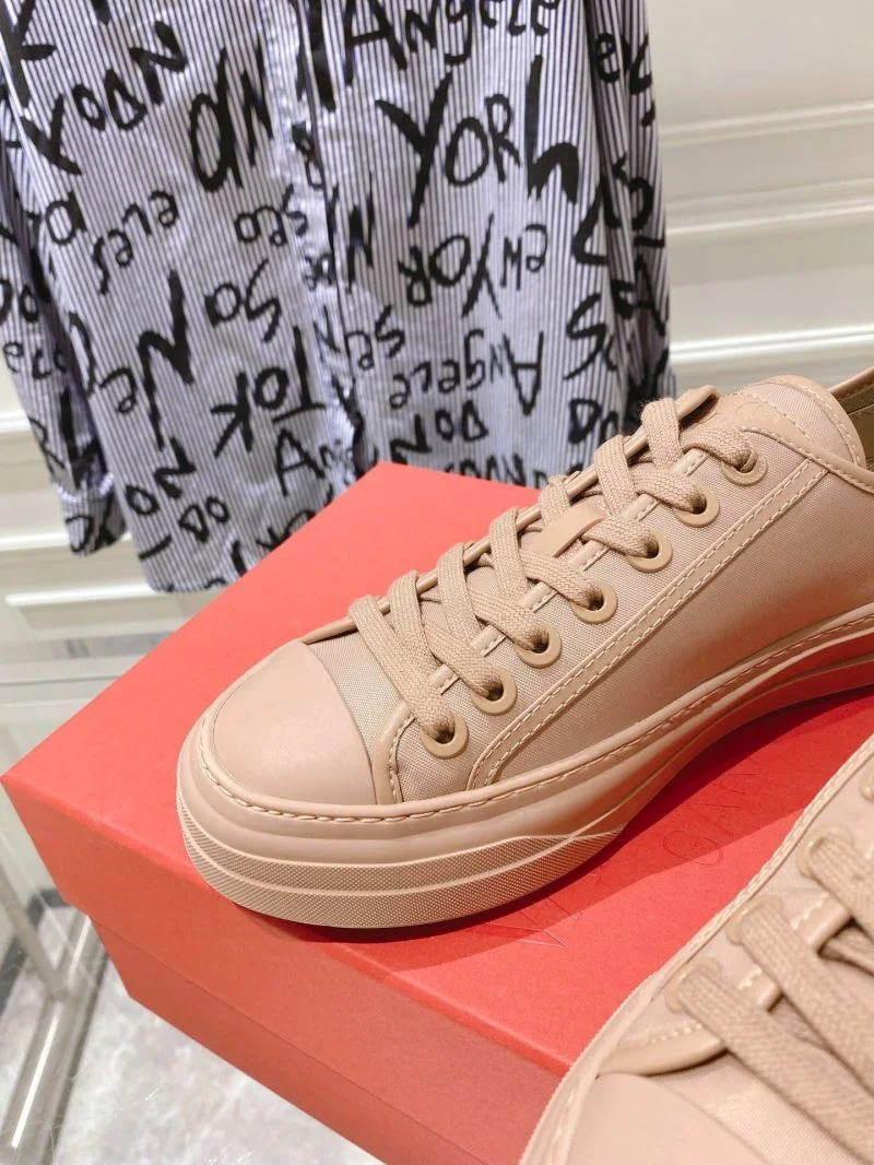 Valentino Low Shoes GoodFit 36270