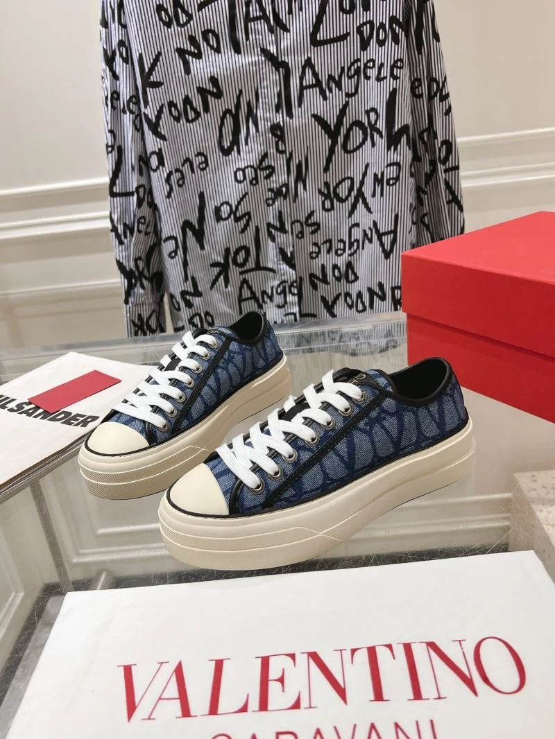 Efficient Valentino Low Shoes 36277