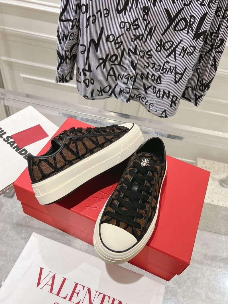 ZipUp Valentino Low Shoes 36264