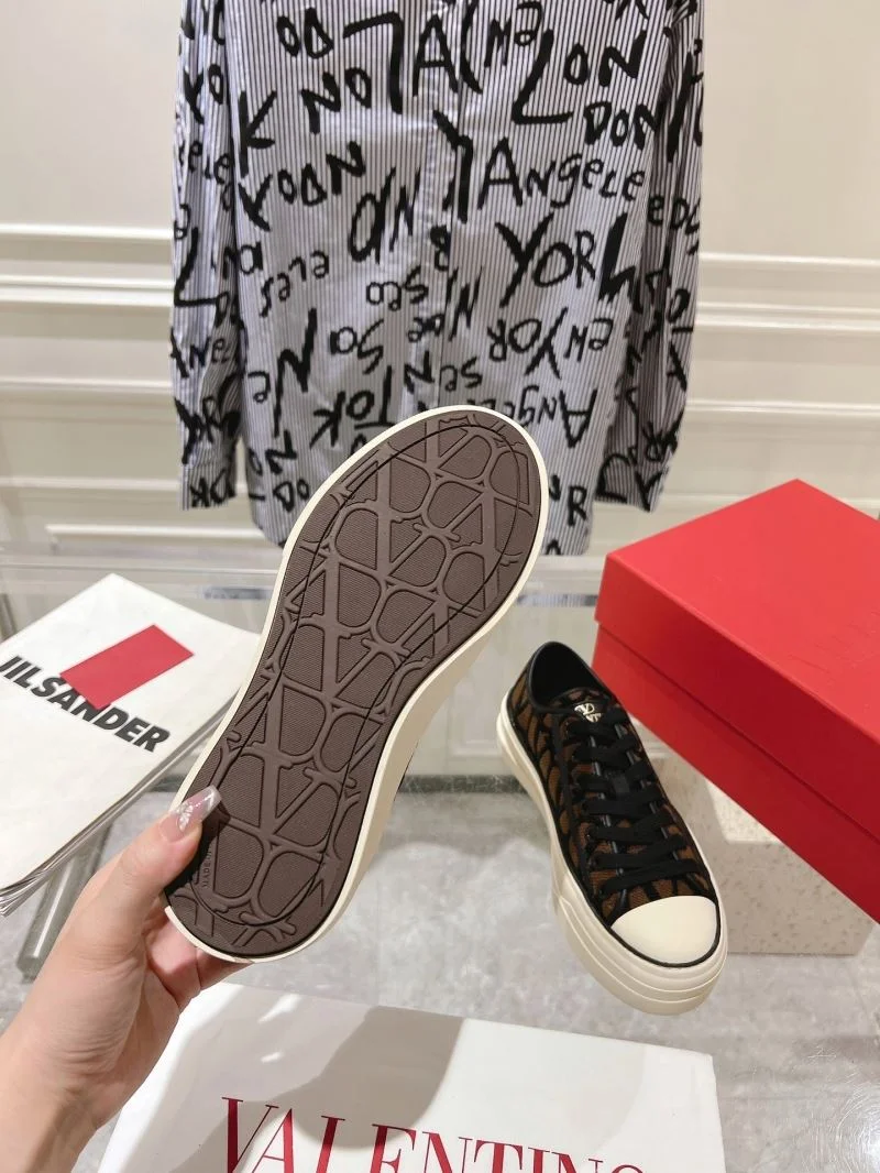 ZipUp Valentino Low Shoes 36264