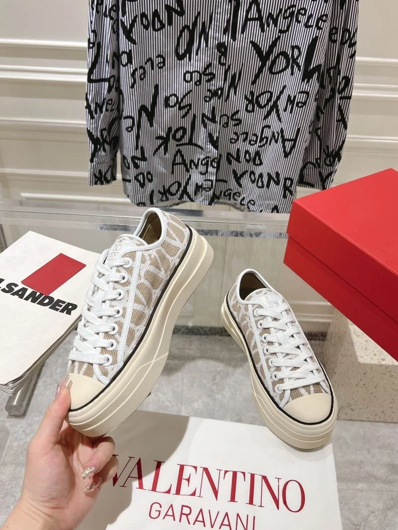 NewStyle Valentino Low Shoes 36261
