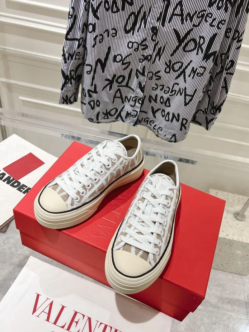NewStyle Valentino Low Shoes 36261