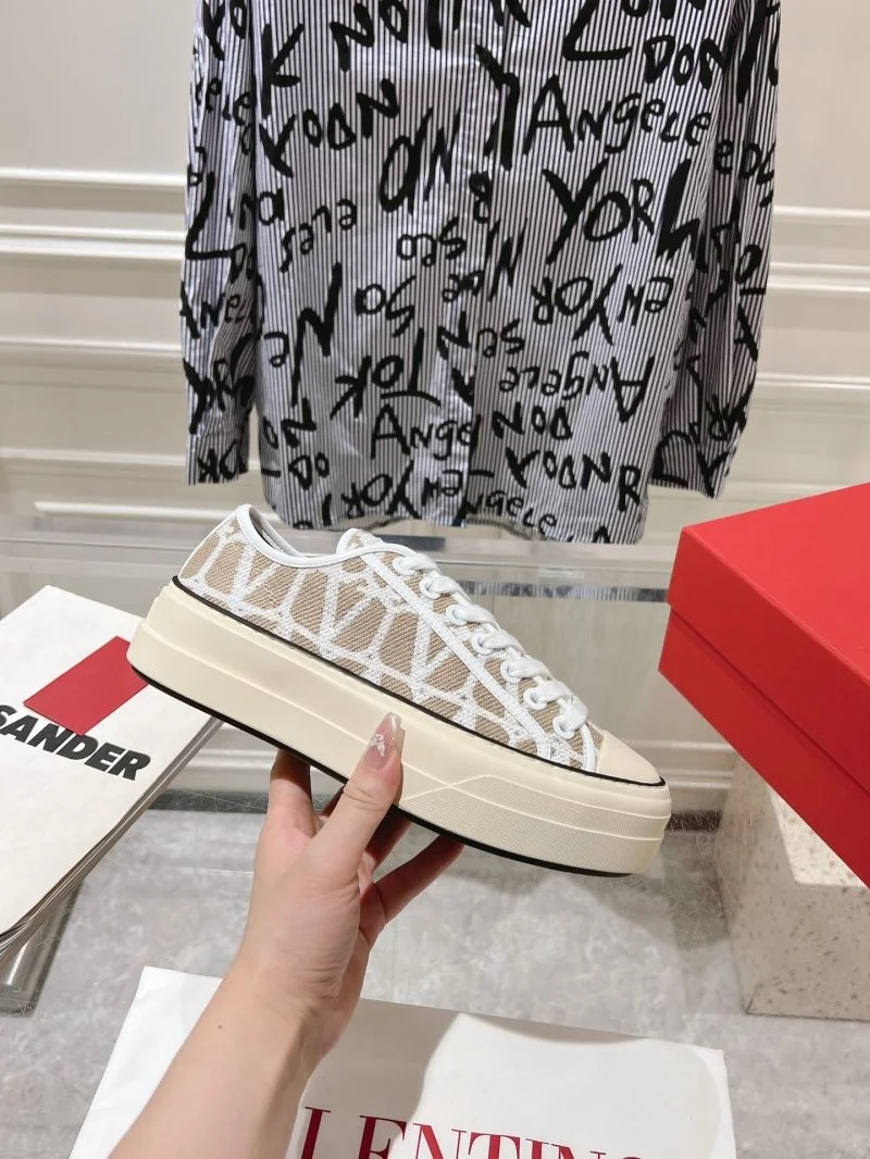 NewStyle Valentino Low Shoes 36261