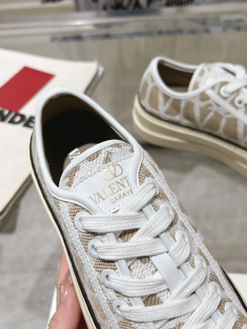 NewStyle Valentino Low Shoes 36261