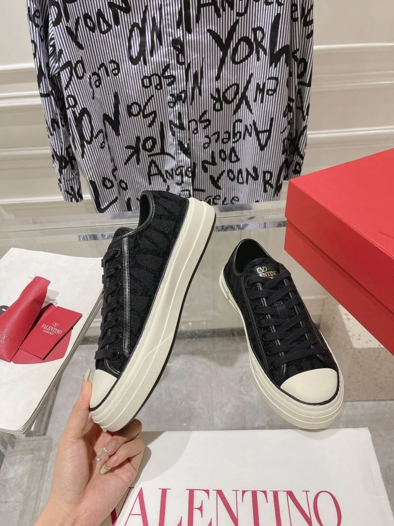 Thermal Valentino Low Shoes 36260