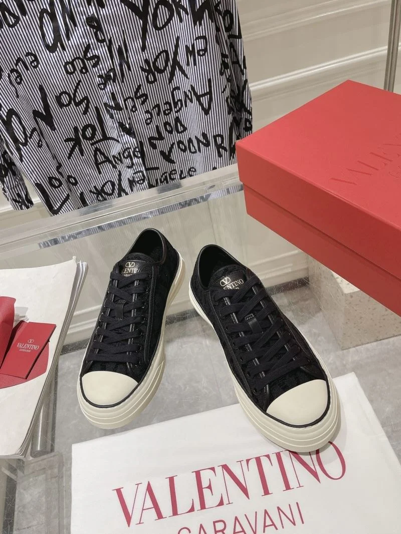 Thermal Valentino Low Shoes 36260