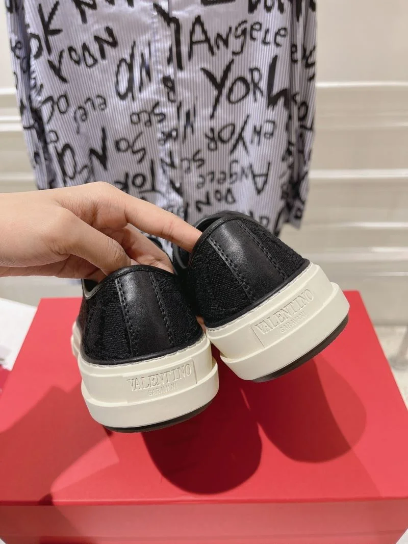 Thermal Valentino Low Shoes 36260