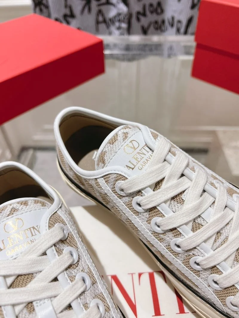 Valentino Low Shoes Reliable 36259
