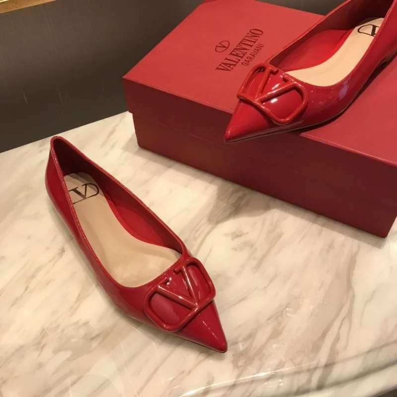 Valentino Low Shoes SmoothTexture 36695