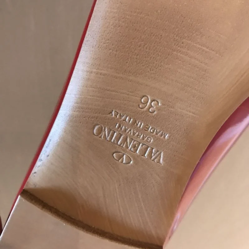 Valentino Low Shoes SmoothTexture 36695
