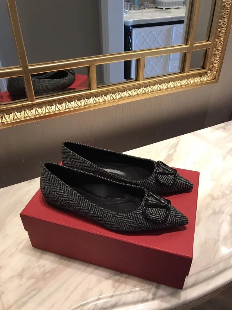 Valentino Low Shoes GoodFit 36703
