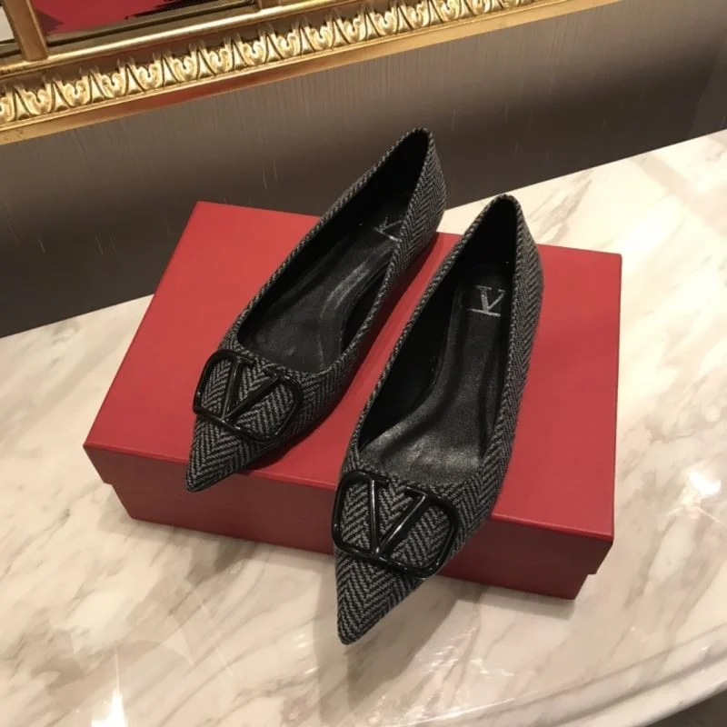 Valentino Low Shoes GoodFit 36703