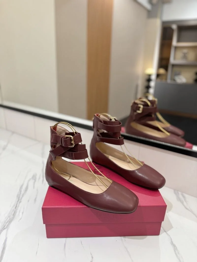 GoodFit Valentino Low Shoes 36708