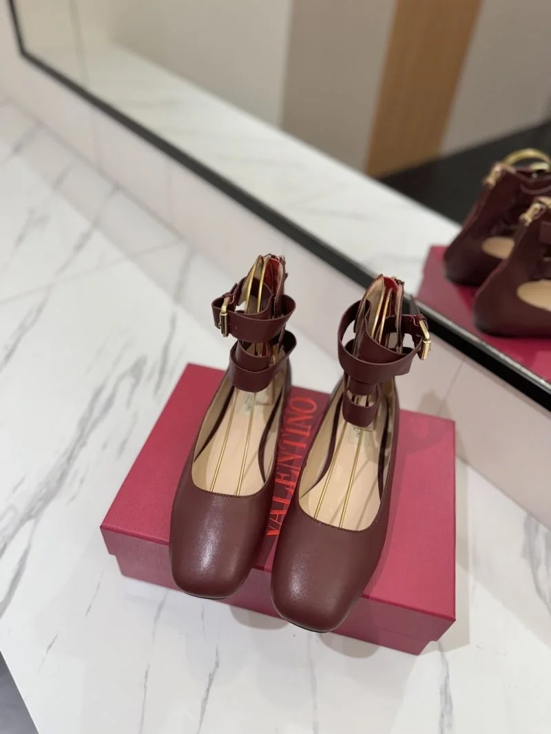 GoodFit Valentino Low Shoes 36708