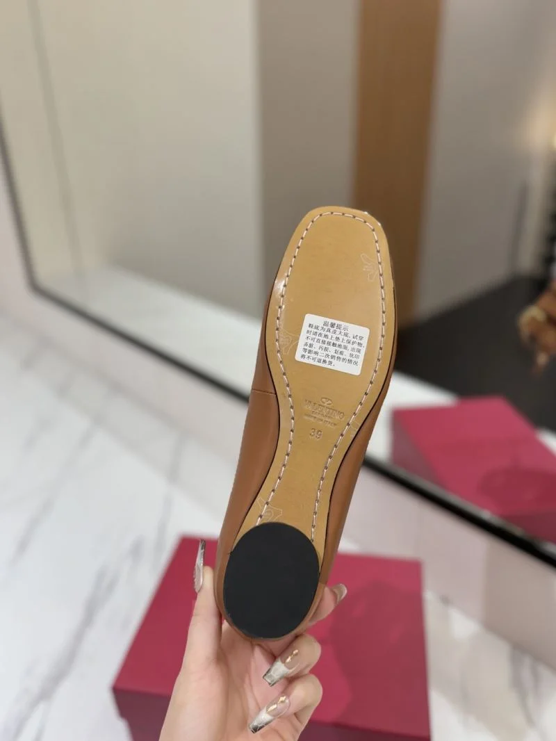 Valentino Low Shoes EasyCare 36693