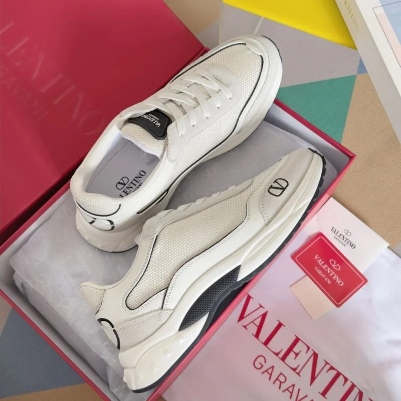 Fashionable Valentino Low Shoes 36450