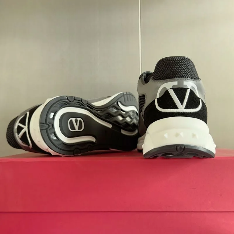 Neat Valentino Low Shoes 36442