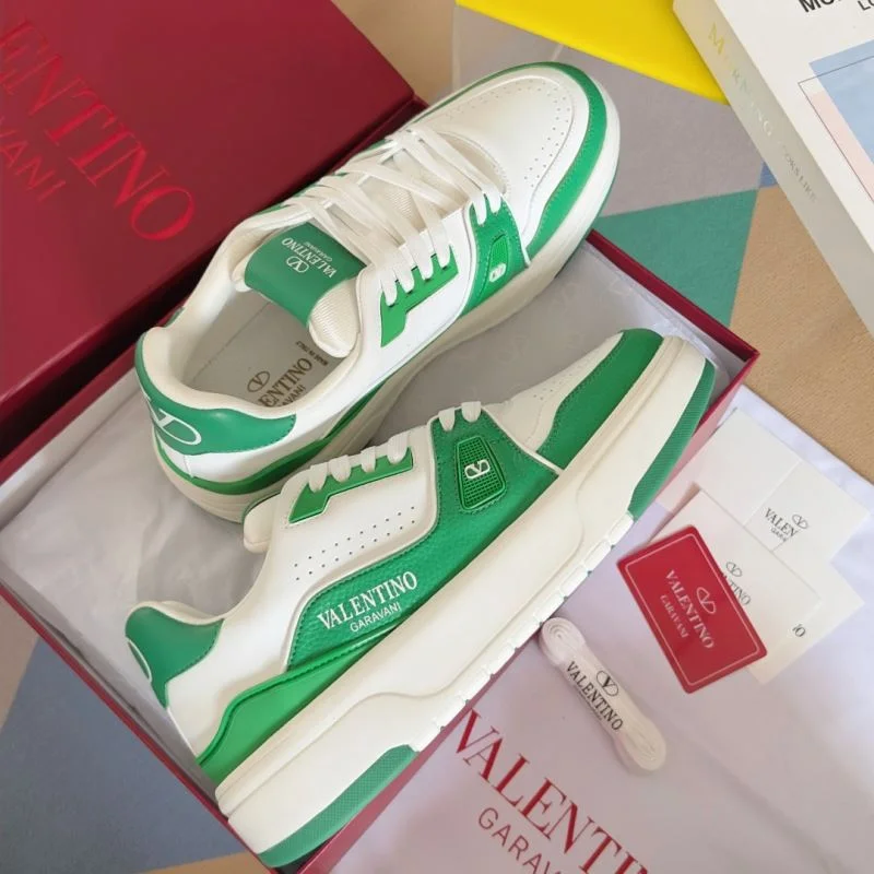 Valentino Low Shoes Stylish 36457