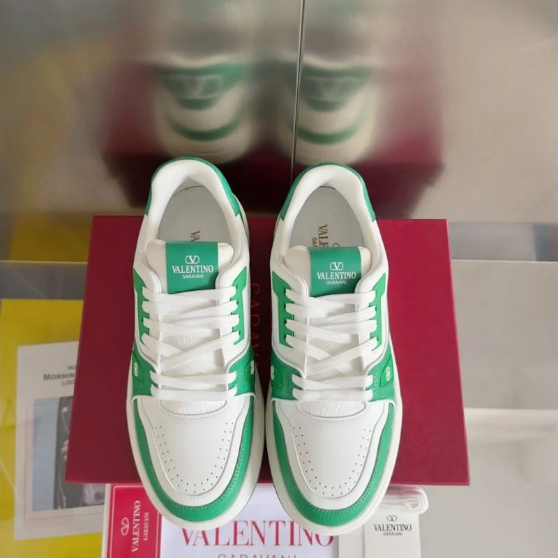 Valentino Low Shoes Stylish 36457