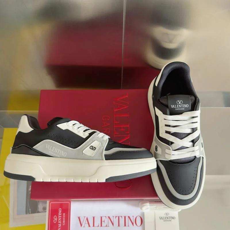 Valentino Low Shoes Lightweight 36454