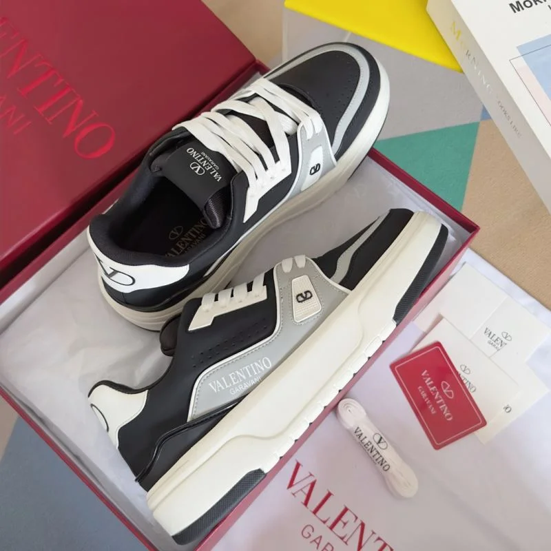 Valentino Low Shoes Lightweight 36454