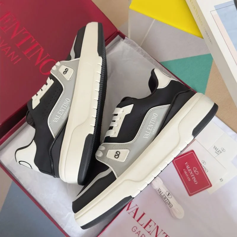 Valentino Low Shoes Lightweight 36454
