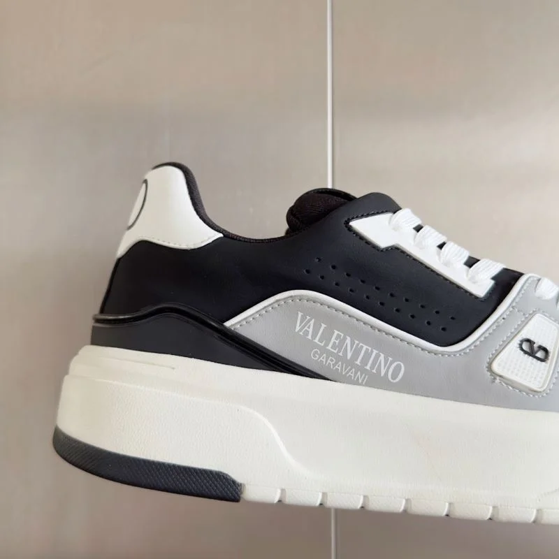 Valentino Low Shoes Lightweight 36454