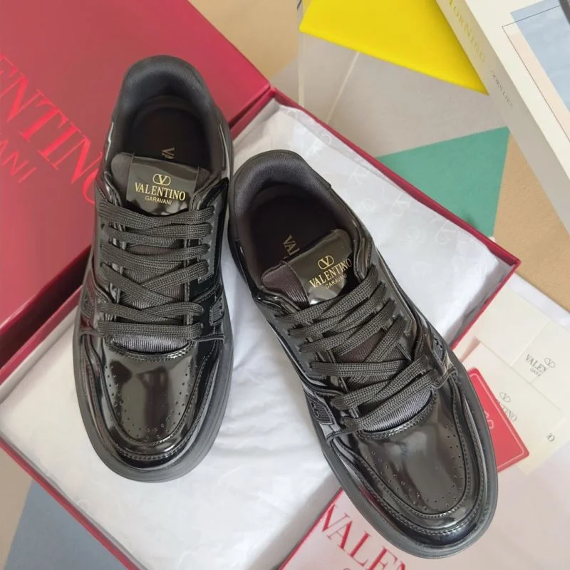 Valentino Low Shoes Effortless 36448