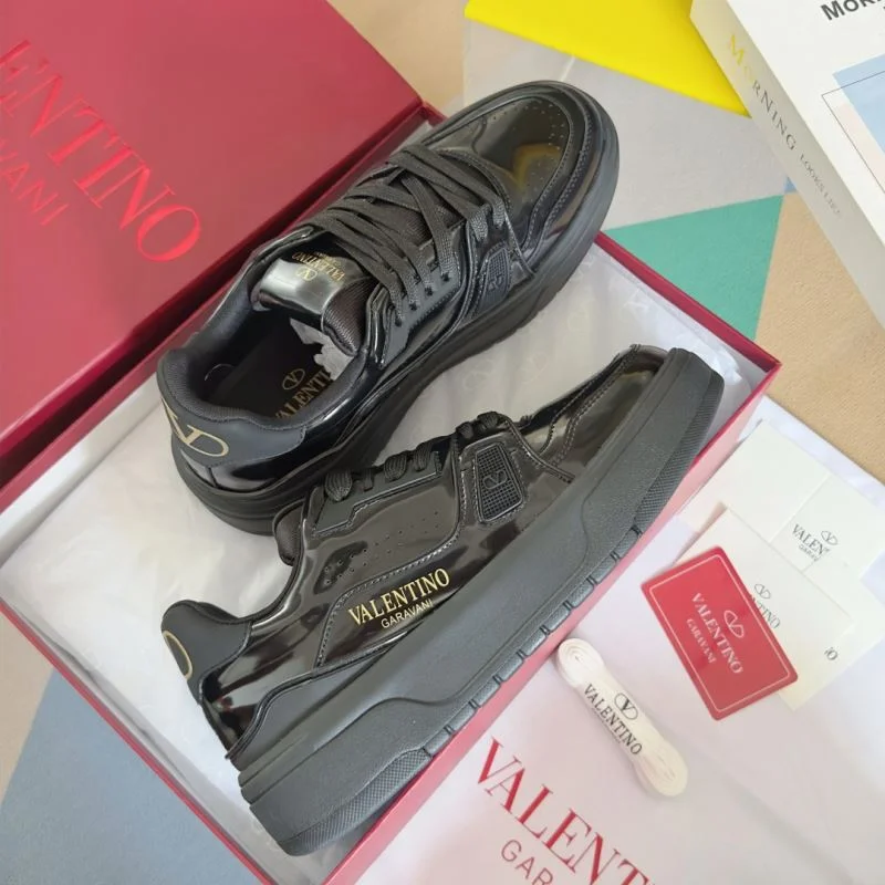 Valentino Low Shoes Effortless 36448