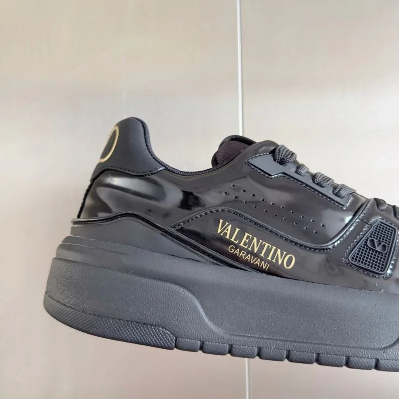 Valentino Low Shoes Effortless 36448